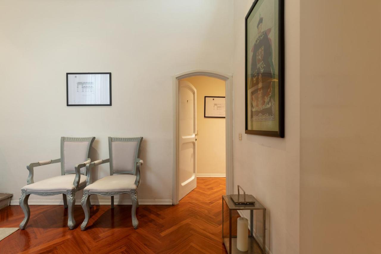Big Apartment A Stone'S Throw From The Duomo Florence Luaran gambar